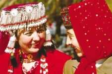 5 Tradisi pernikahan paling nyeleneh yang ada di dunia
