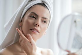6 Manfaat uap wajah dengan air hangat, bantu membersihkan kulit