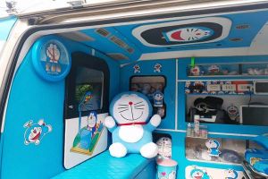 Kreatif & unik, kesan angker ambulans ini disulap jadi nuansa Doraemon