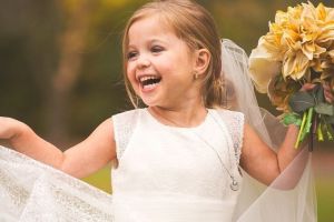 Fakta di balik foto pernikahan anak 5 tahun ini bikin mewek