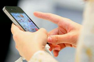 3 Sindrom aneh yang intai penggila smartphone, hati-hati ya