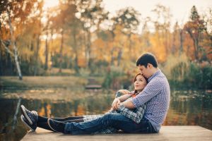 5 Perilaku pasanganmu ini bukti dia sayang banget sama kamu