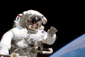 10 Video ini ungkap cara astronot lakukan kegiatan di luar angkasa