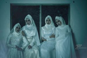 Setelah hijab pocong, kini muncul hijab pengantin seram. Kamu berani?