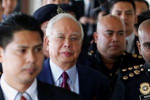 Najib Razak didakwa dengan penyalahgunaan kekuasaan