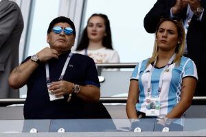 Komentar monohok Diego Maradona terhadap aksi diving Neymar