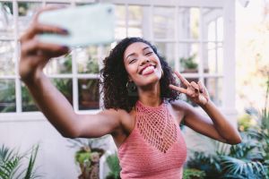 Selfie bisa jadi bentuk narsisme? Ini penjelasannya