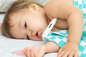 3 Cara atasi demam dan flu bagi anak, praktis 