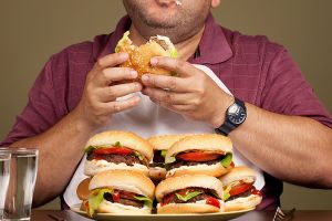 Begini gejala dan cara mengatasi Binge Eating Disorder (BED)