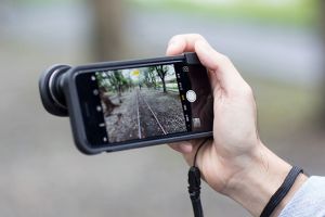 4 Aksesori lensa smartphone yang bikin hasil fotomu makin stunning!