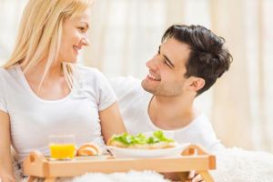 4 Makanan yang perlu dikonsumsi sebelum berhubungan intim