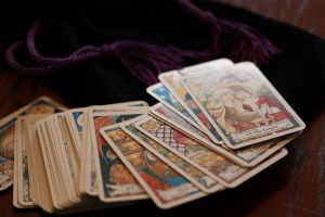 Ketahui 7 mitos yang salah mengenai tarot