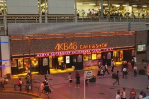 Menelusuri AKB48 Cafe & Shop di Akihabara, Jepang