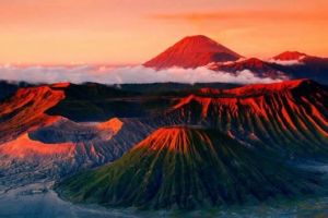 5 Gunung di Pulau Jawa ini punya keindahan yang memesona