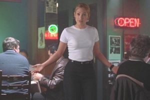 8 Film era 2000-an ini sukses dibintangi oleh Jennifer Lopez