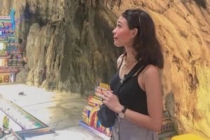 10 Potret Grace Girsang, travel vlogger yang punya banyak prestasi