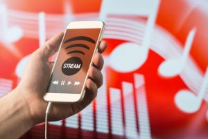Masa depan layanan streaming musik legal, akankah bertahan lama?