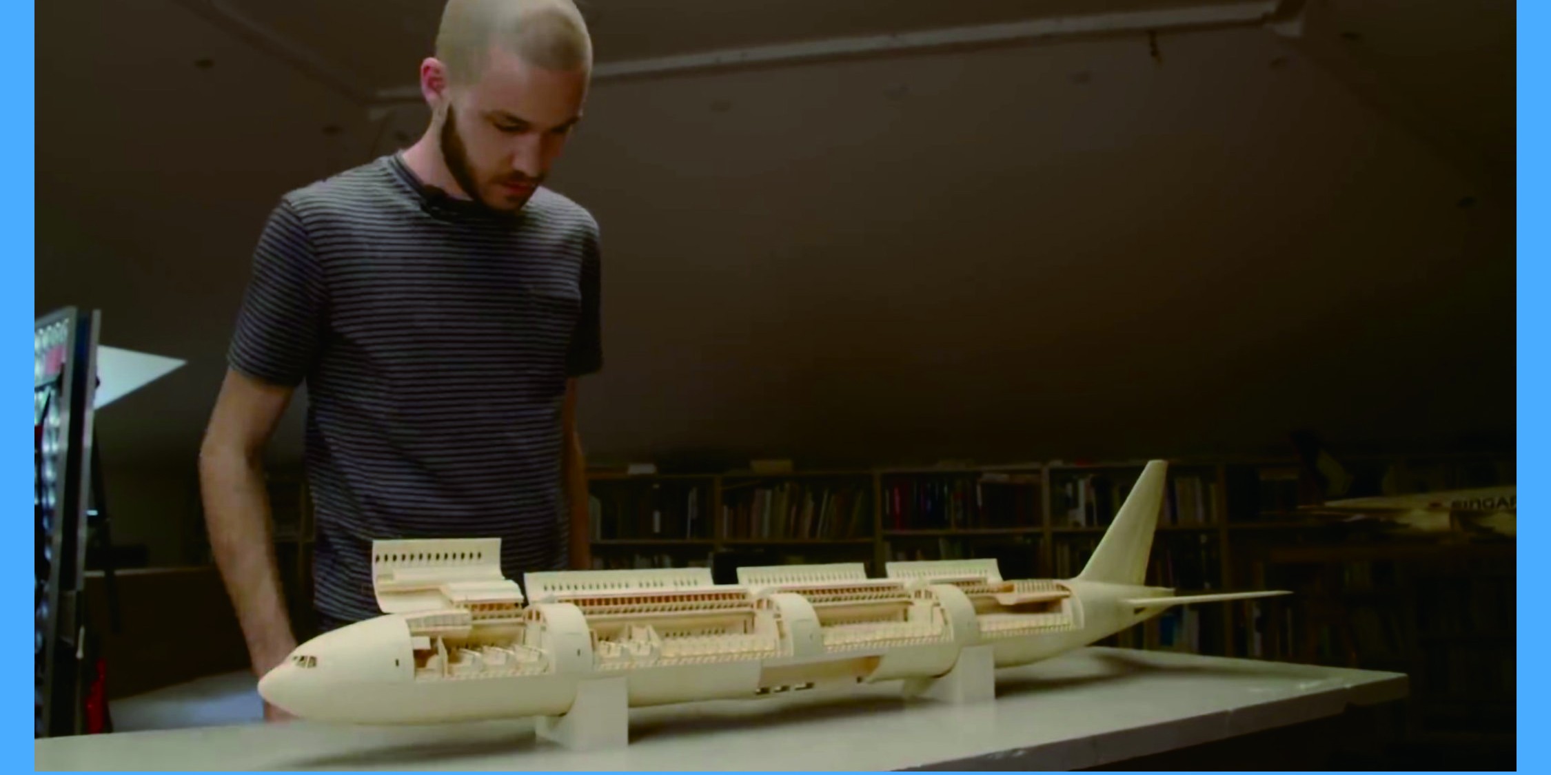 Proses pembuatan replika pesawat Boeing dari kertas ini menakjubkan