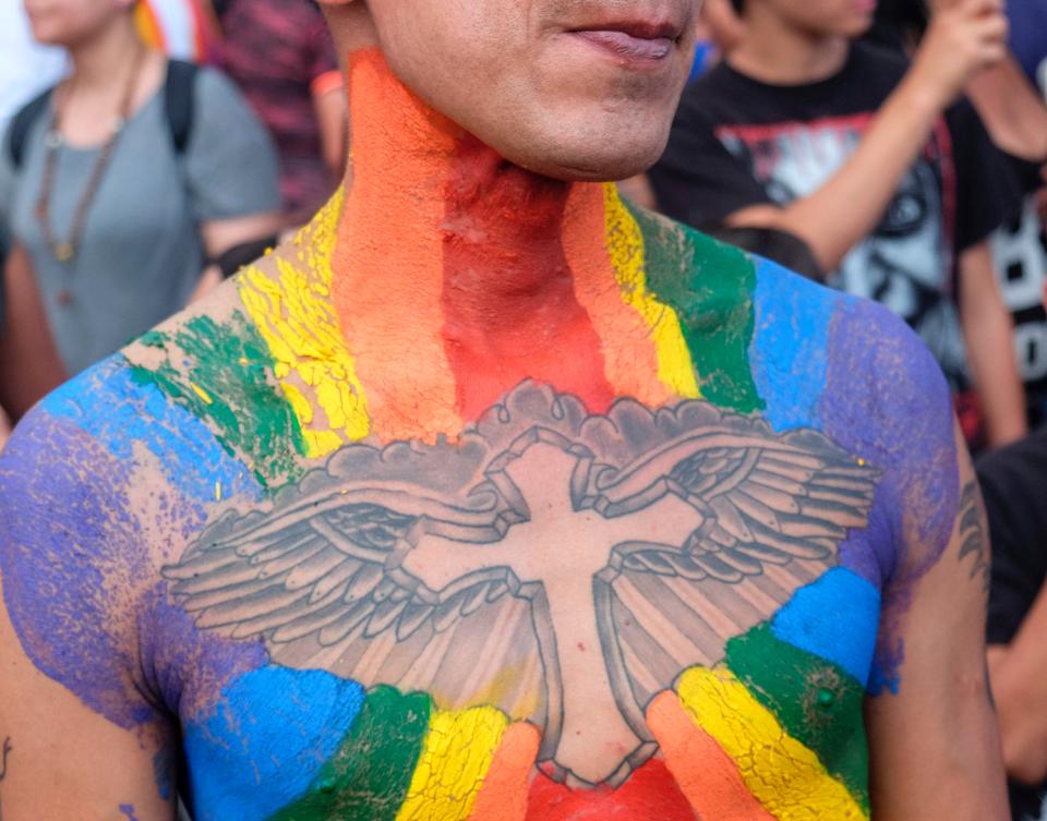 7 Fakta di balik warna pelangi bendera kaum LGBT