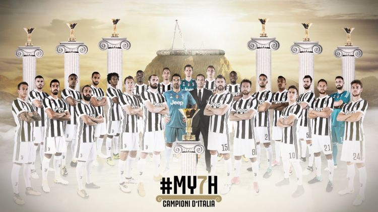 Perayaan Juventus Juarai Liga Serie A Italia 7 Kali Berturut Turut Perayaan Juventus Juarai Liga Serie A Italia 7 Kali Berturut Turut