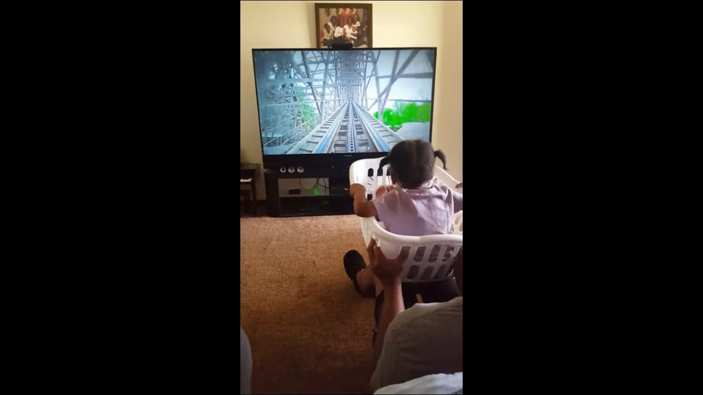 Seorang Ayah ciptakan 'virtual rollercoaster' untuk putrinya, kreatif!