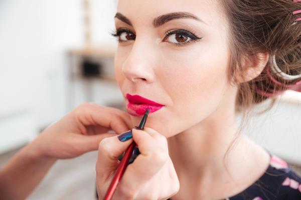 Ini dia 5 pilihan lipstik dengan sertifikat halal yang bisa kamu coba