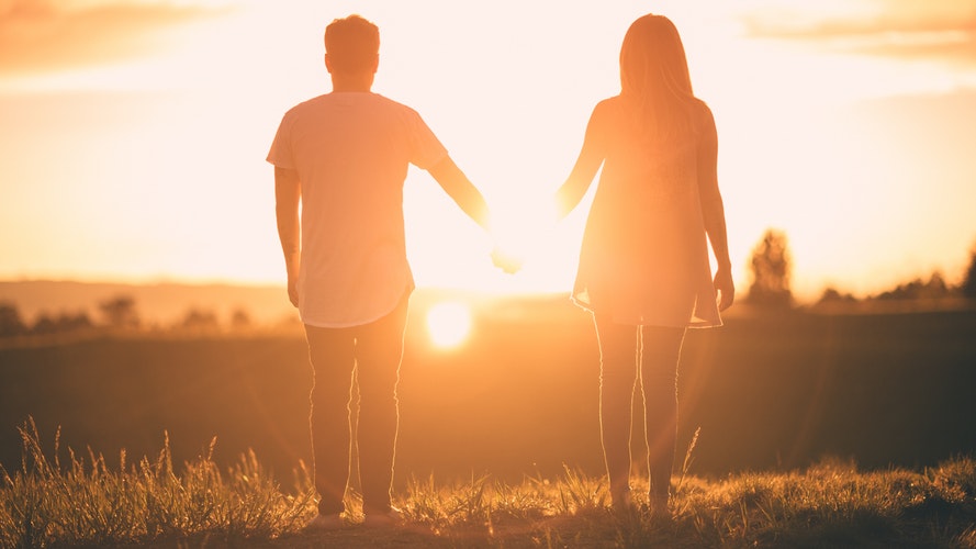 6 Kunci ampuh agar kelak hubungan pernikahan awet dan minim drama