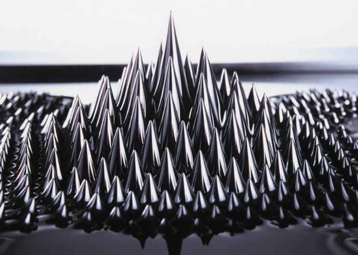 Begini kehebatan Ferrofluid, magnet cair berwujud misterius 