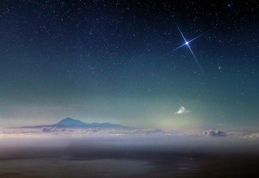 10 Bintang ini jadi yang paling terang di langit malam