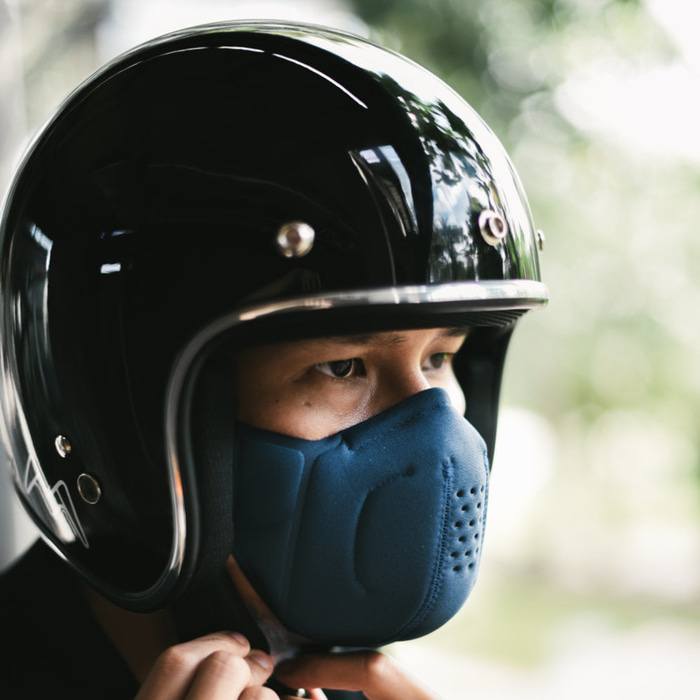 Ini bahaya kesehatan jika asal pakai masker saat berkendara