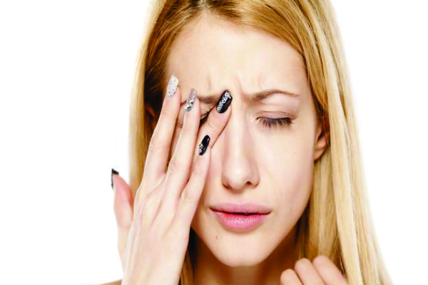 Ciri-ciri, penyebab, dan cara mengatasi mata lelah