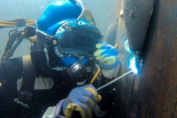 Jarang Diketahui Ini 8 Fakta Menarik Mengenai Tukang Las Bawah A