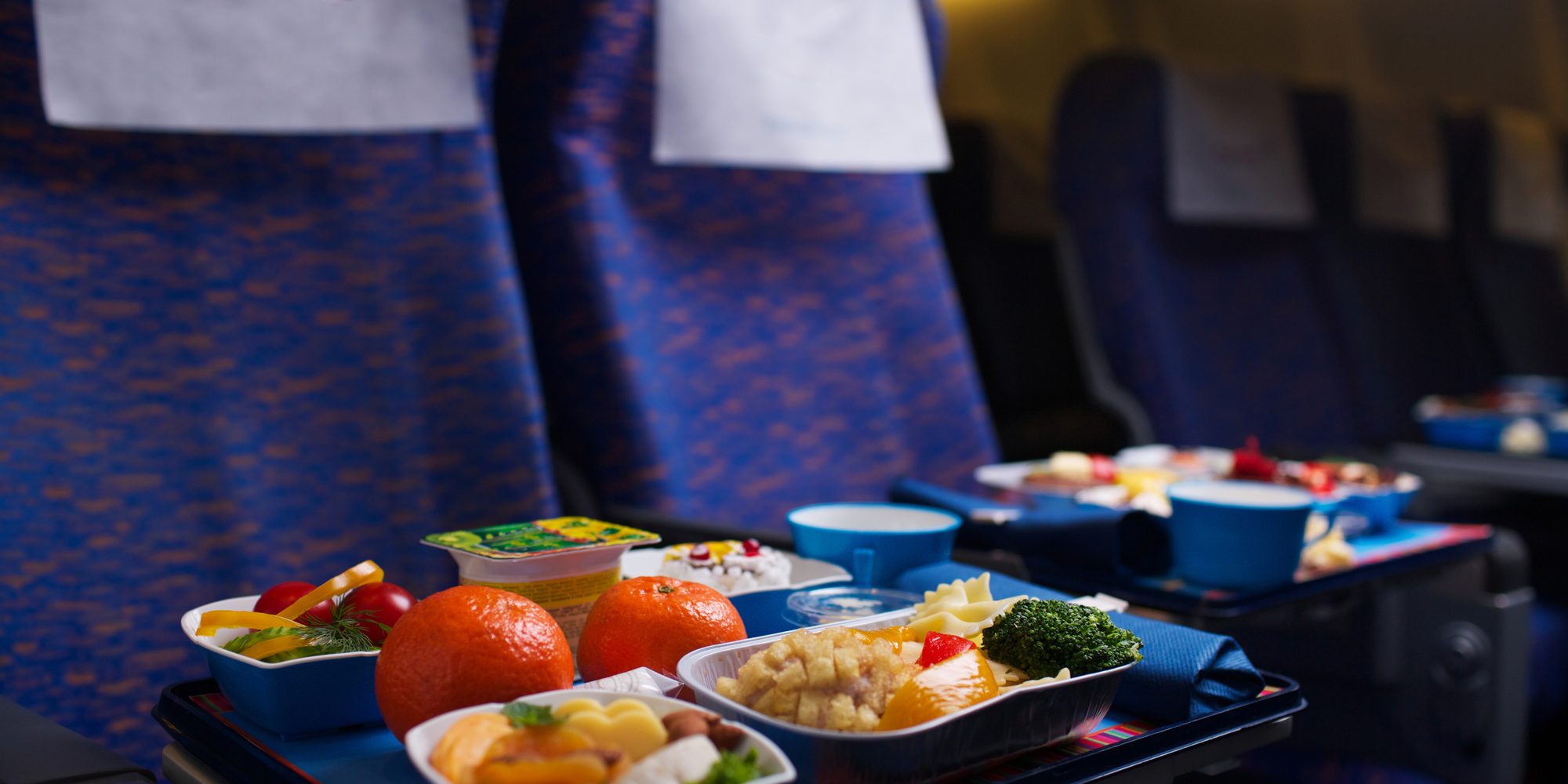 21 Potret menu makanan di pesawat dari berbagai maskapai dunia