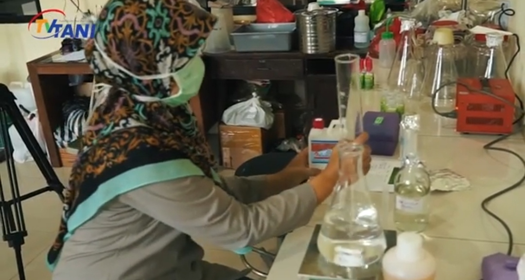 Balitro lakukan inovasi dengan membuat hand sanitizer ramah lingkungan