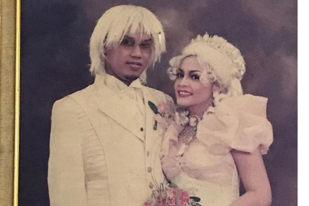 Tampak tak menua, 7 foto lawas pernikahan artis senior ini bikin kaget