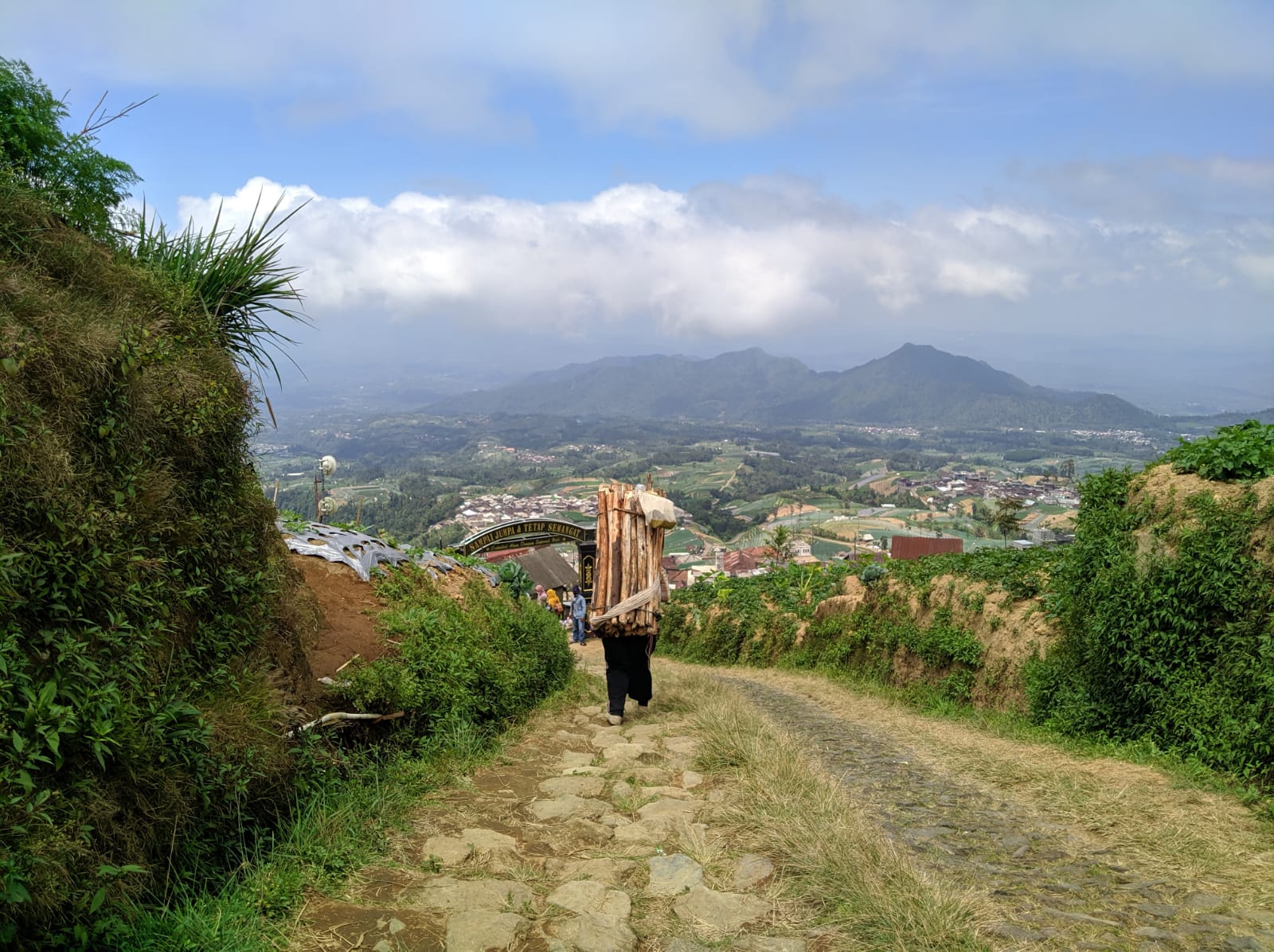 Keindahan Nepal van Java di Desa Butuh, Kaliangkrik, Magelang