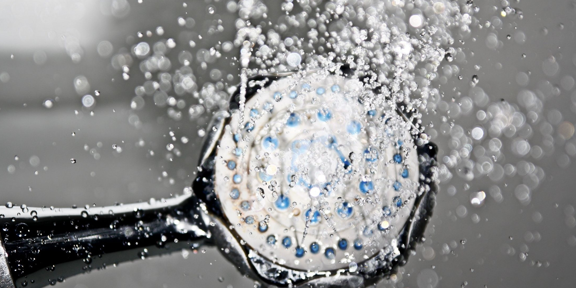 5 Manfaat mandi air dingin bagi kesehatan tubuh