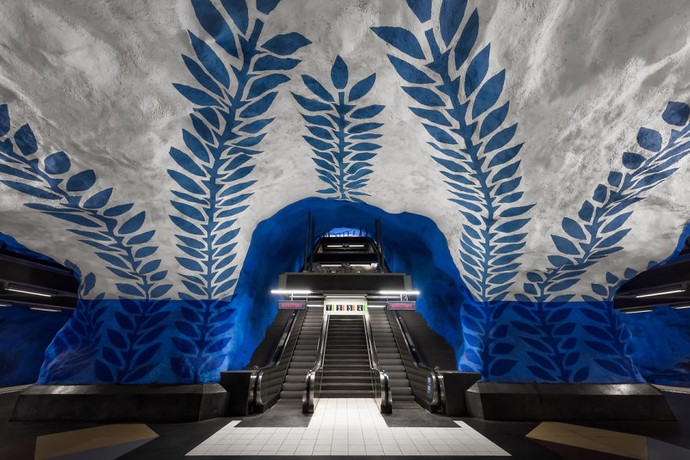 Swedia punya stasiun MRT yang jadi galeri seni terpanjang di dunia!