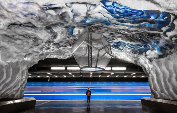 Swedia punya stasiun MRT yang jadi galeri seni terpanjang di dunia!