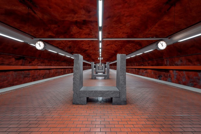 Swedia punya stasiun MRT yang jadi galeri seni terpanjang di dunia!