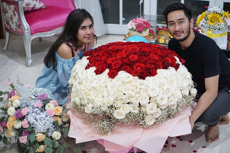 Buat cewek, ini lho 5 suka duka punya pacar yang 'kaku' dan 'dingin'
