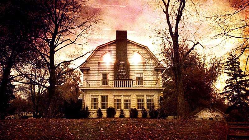 Amityville Christmas House Tours 2022 5 Film horor ini berdasarkan kisah nyata