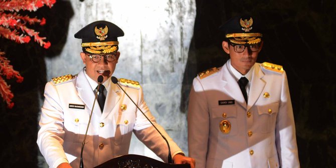 Anies Baswedan saat menyampaikan pidato pertamanya selaku gubernur baru DKI Jakarta. Foto: merdeka.com