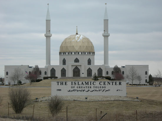 5 Masjid bersejarah di Amerika Serikat ini selalu ramai jamaah