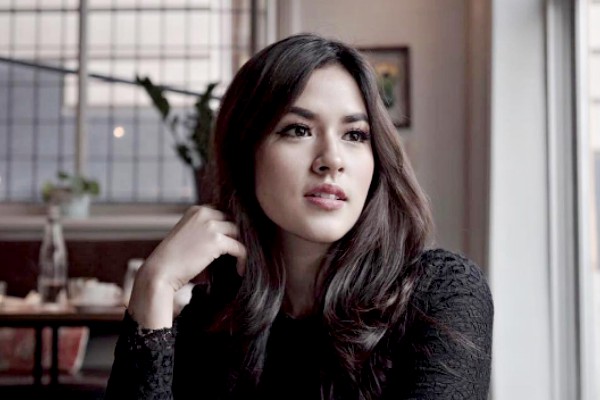 5 Fans penyanyi Indonesia paling loyal, hadir di setiap konser