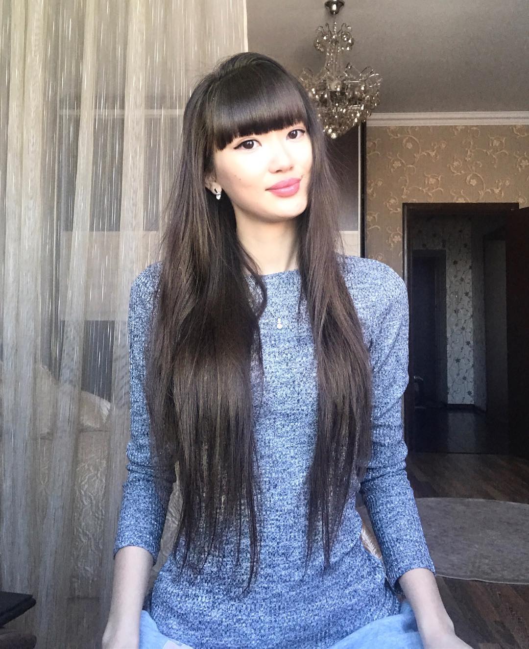 15 Potret terkini atlet voli cantik Sabina Altynbekova