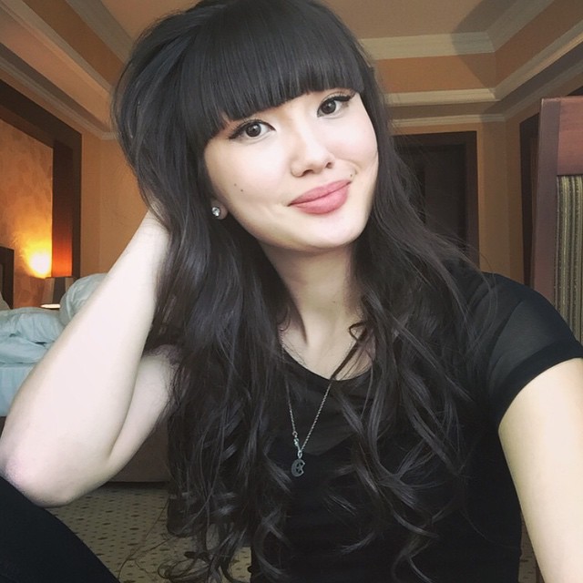 15 Potret terkini atlet voli cantik Sabina Altynbekova