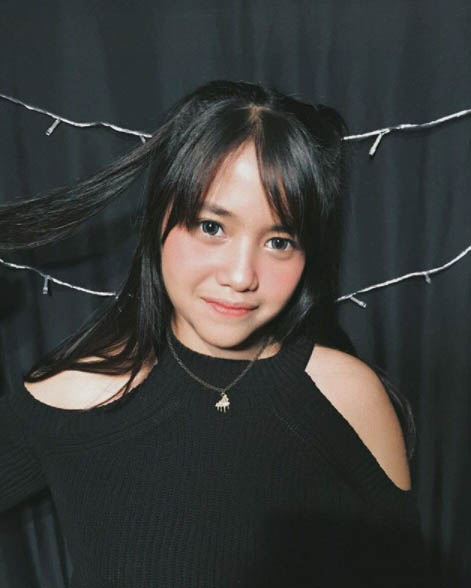 6 Potret Hanin Dhiya yang makin cantik dan dewasa