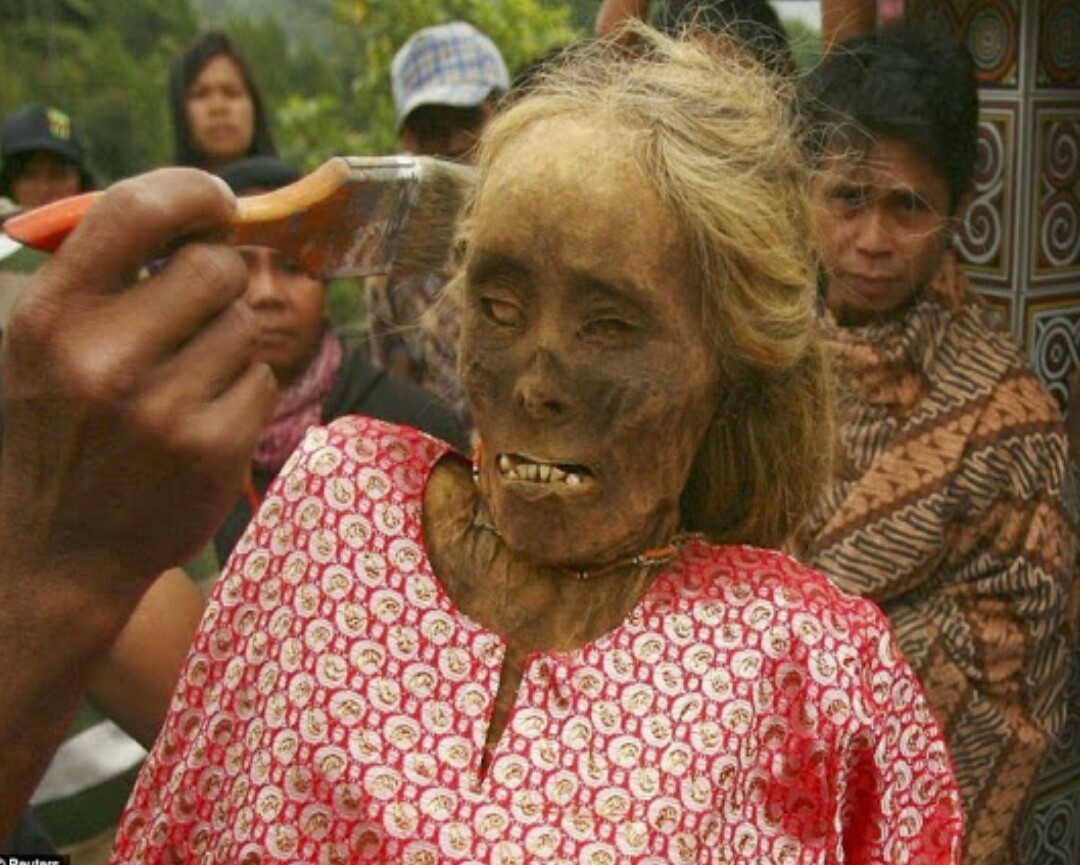 7 Potret ritual penguburan di Tana Toraja, unik banget
