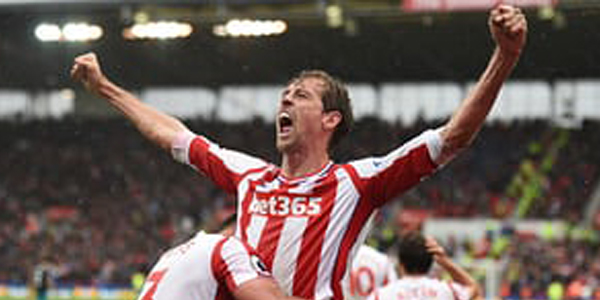 Striker uzur incaran Chelsea ini pernah bikin 7 rekor keren